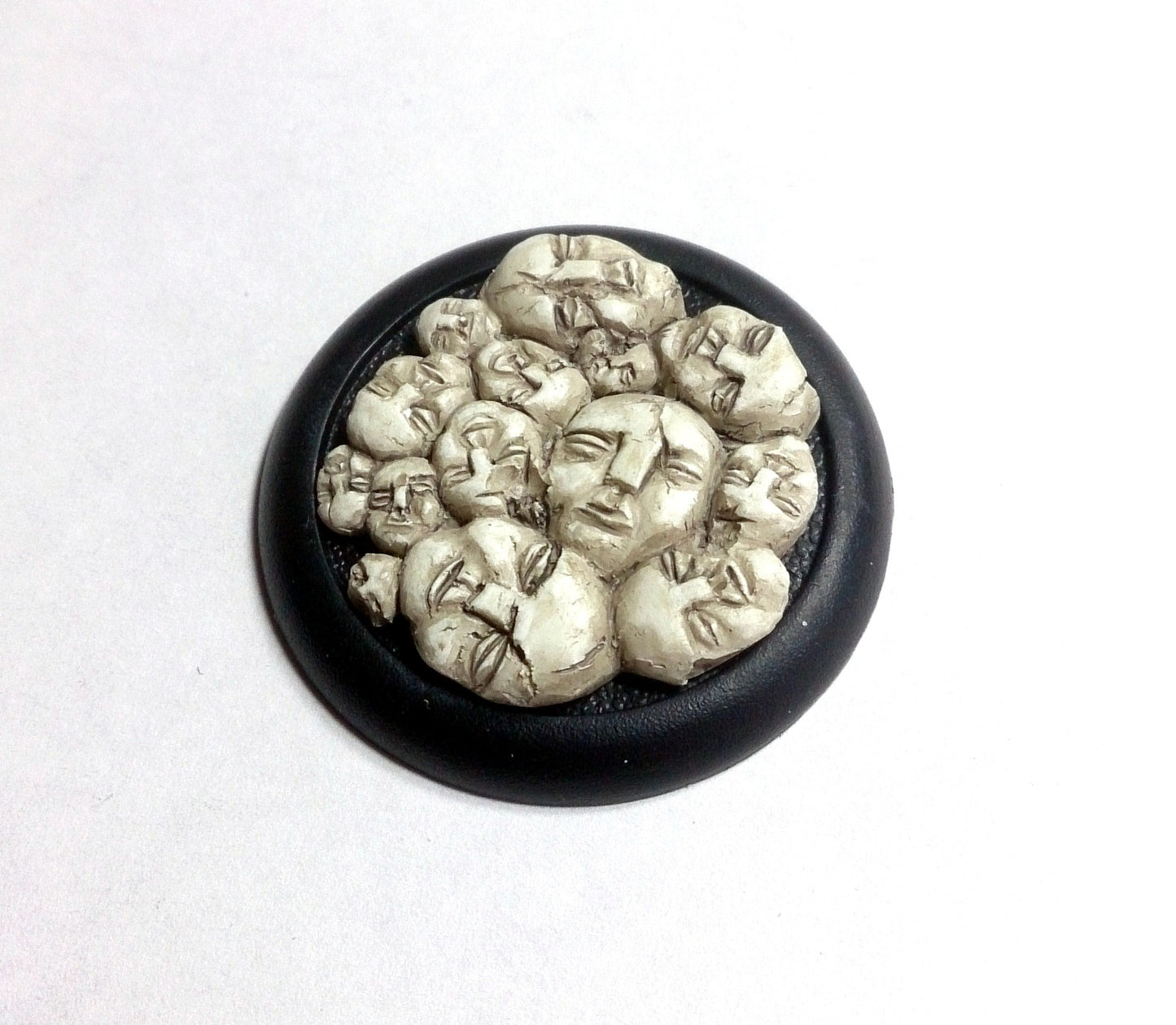 Medium Face Base Insert