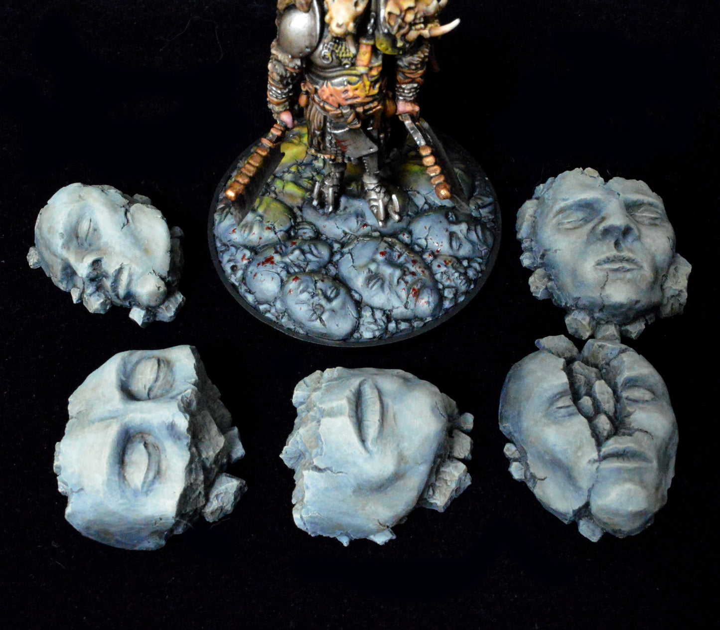 Large Broken Faces Base Accessories x 5